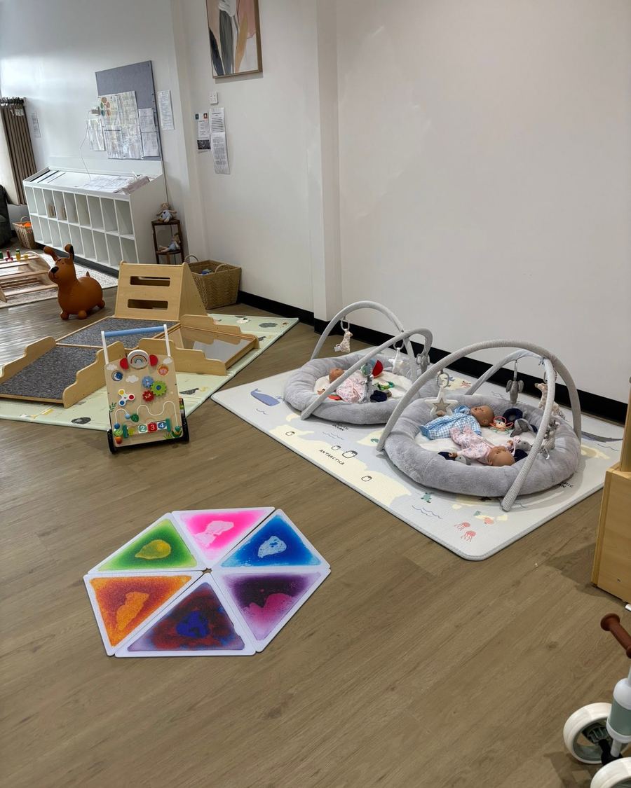 Baby play gyms and soft mats in Yuri